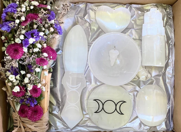 Selenite Moon Goddess Kit~    Selenite Crystal Kit